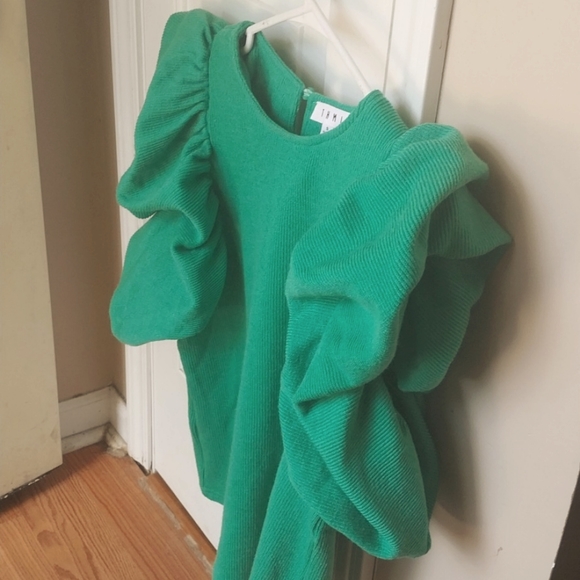 Butterfly Sleeve Top - Picture 9 of 10